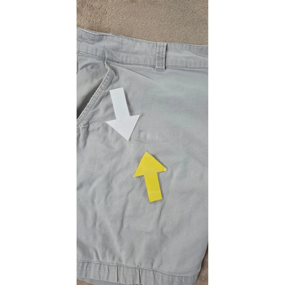 Marine Layer shorts Mens size 38 light blue Chino button pocket performance